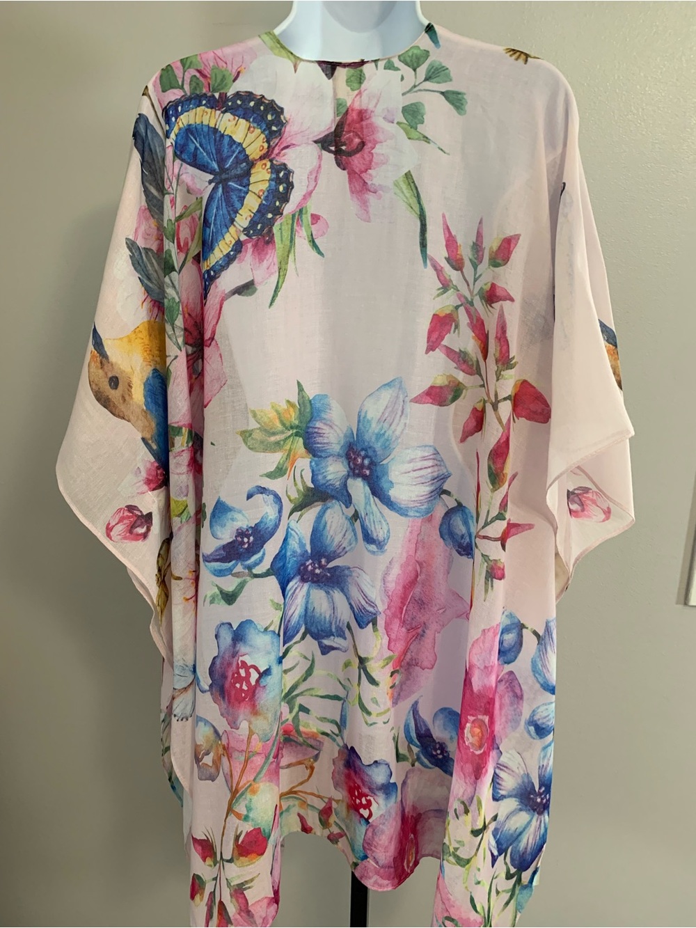 NWOT Aratta Silent Journey Floral and Butterfly  Kimono - Picture 3 of 16